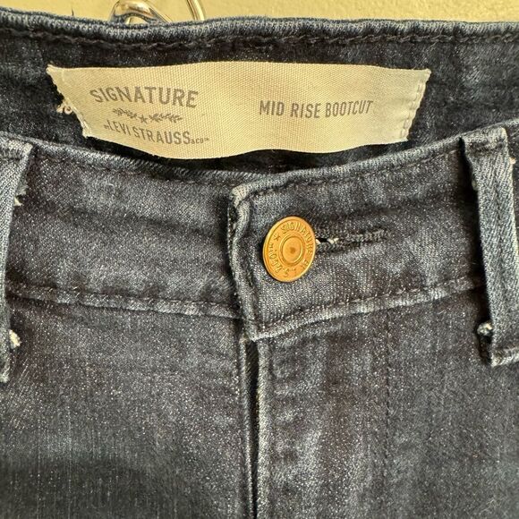 Women’s Levi’s Midrise Bootcut Jeans - Size 10L - Picture 3 of 4